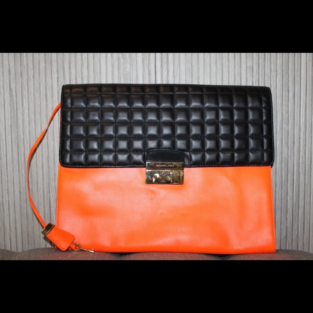Authentic MICHAEL KORS Collection Clutch